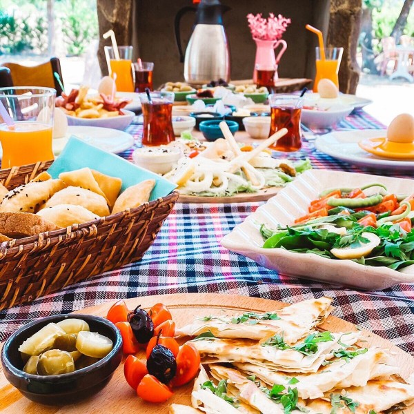 Yelbahçe Yeliza Cafe'den Tadına Doyulmaz Classic & Sınırsız Kahvaltı Menüleri 1